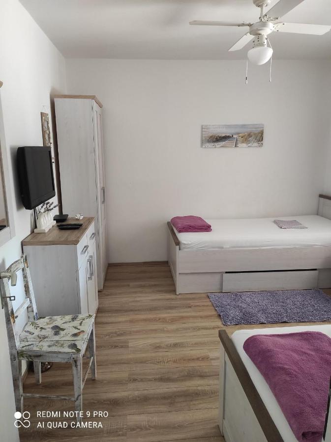 Apartment House Vir-To-All Eksteriør bilde