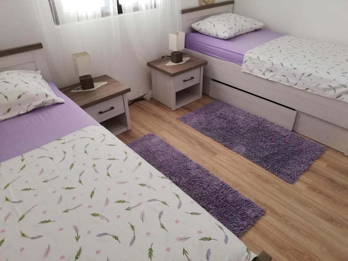 Apartment House Vir-To-All Eksteriør bilde